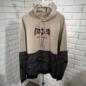 NWOT Batman Men's Size XL Fleece Lined Tan Grey & Black Comic Panel Hoodie